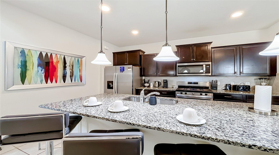 Davenport, Florida 33837, 7 Bedroom Bedrooms, ,5 Bathroombathrooms,Residential,For Sale,Misty Oak,0,Mfro6436907