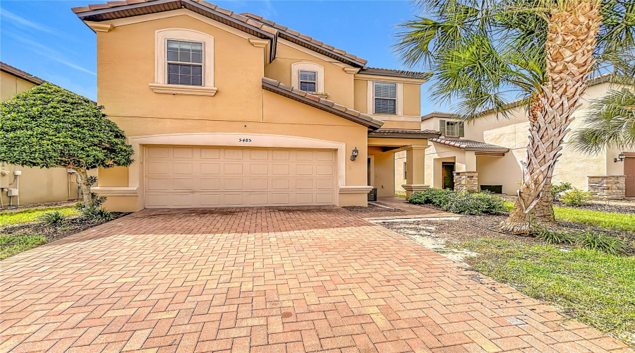Davenport, Florida 33837, 7 Bedroom Bedrooms, ,5 Bathroombathrooms,Residential,For Sale,Misty Oak,0,Mfro6436907