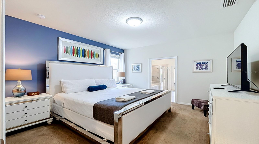 Davenport, Florida 33837, 7 Bedroom Bedrooms, ,5 Bathroombathrooms,Residential,For Sale,Misty Oak,0,Mfro6436907