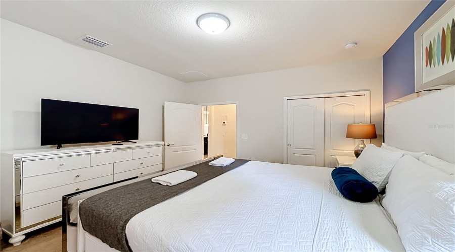 Davenport, Florida 33837, 7 Bedroom Bedrooms, ,5 Bathroombathrooms,Residential,For Sale,Misty Oak,0,Mfro6436907
