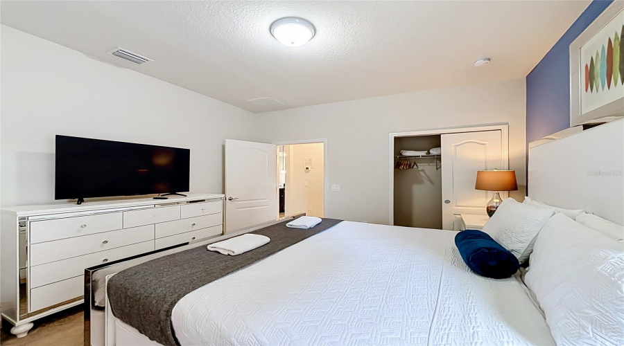 Davenport, Florida 33837, 7 Bedroom Bedrooms, ,5 Bathroombathrooms,Residential,For Sale,Misty Oak,0,Mfro6436907