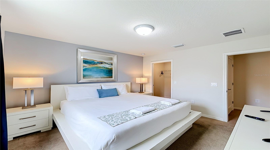 Davenport, Florida 33837, 7 Bedroom Bedrooms, ,5 Bathroombathrooms,Residential,For Sale,Misty Oak,0,Mfro6436907