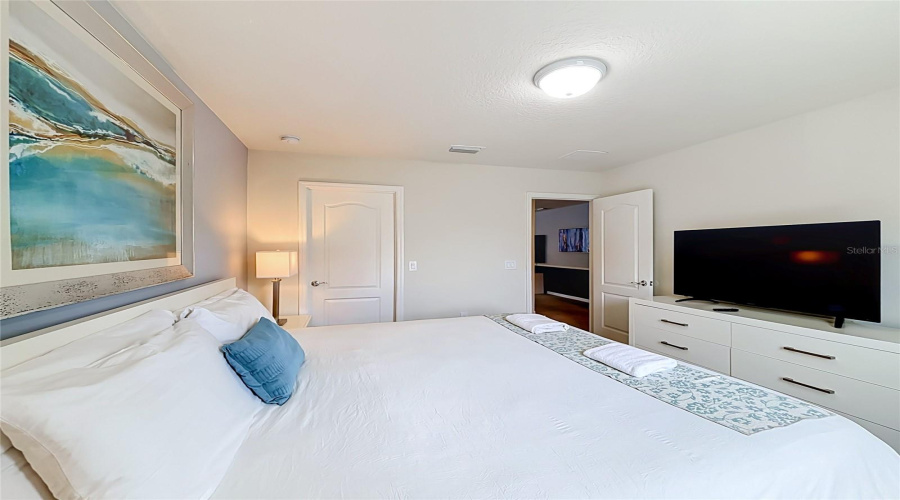 Davenport, Florida 33837, 7 Bedroom Bedrooms, ,5 Bathroombathrooms,Residential,For Sale,Misty Oak,0,Mfro6436907