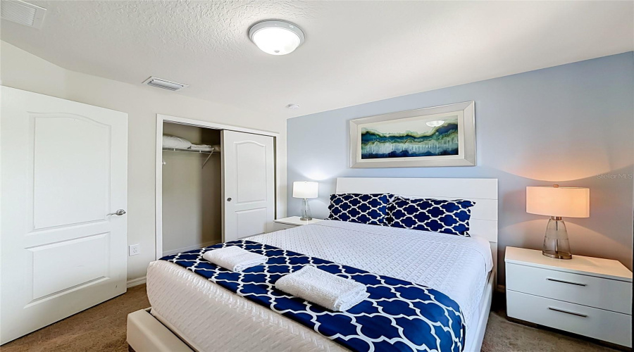Davenport, Florida 33837, 7 Bedroom Bedrooms, ,5 Bathroombathrooms,Residential,For Sale,Misty Oak,0,Mfro6436907