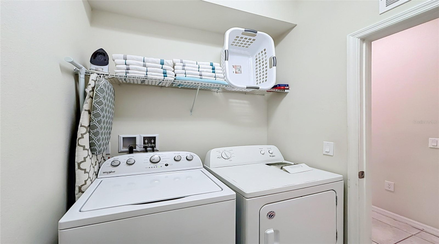 Davenport, Florida 33837, 7 Bedroom Bedrooms, ,5 Bathroombathrooms,Residential,For Sale,Misty Oak,0,Mfro6436907