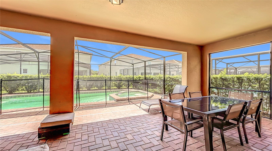 Davenport, Florida 33837, 7 Bedroom Bedrooms, ,5 Bathroombathrooms,Residential,For Sale,Misty Oak,0,Mfro6436907