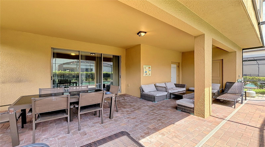 Davenport, Florida 33837, 7 Bedroom Bedrooms, ,5 Bathroombathrooms,Residential,For Sale,Misty Oak,0,Mfro6436907