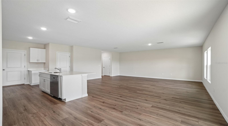Zephyrhills, Florida 33541, 4 Bedroom Bedrooms, ,2 Bathroombathrooms,Residential,For Sale,Sagemoor,0,Mfrtb8542883