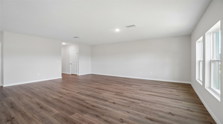Zephyrhills, Florida 33541, 4 Bedroom Bedrooms, ,2 Bathroombathrooms,Residential,For Sale,Sagemoor,0,Mfrtb8542883