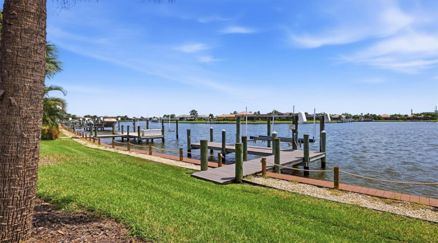Bradenton, Florida 34208, 3 Bedroom Bedrooms, ,2 Bathroombathrooms,Residential,For Sale,Tidewater Preserve Blvd,0,Mfra4704162