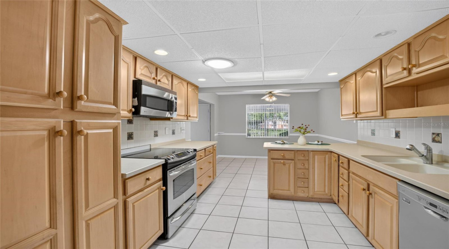 Sun City Center, Florida 33573, 2 Bedroom Bedrooms, ,2 Bathroombathrooms,Residential,For Sale,Del Webb,0,Mfrtb8528997