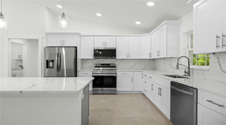 Dunnellon, Florida 34432, 4 Bedroom Bedrooms, ,3 Bathroombathrooms,Residential,For Sale,96Th,0,Mfrom724660