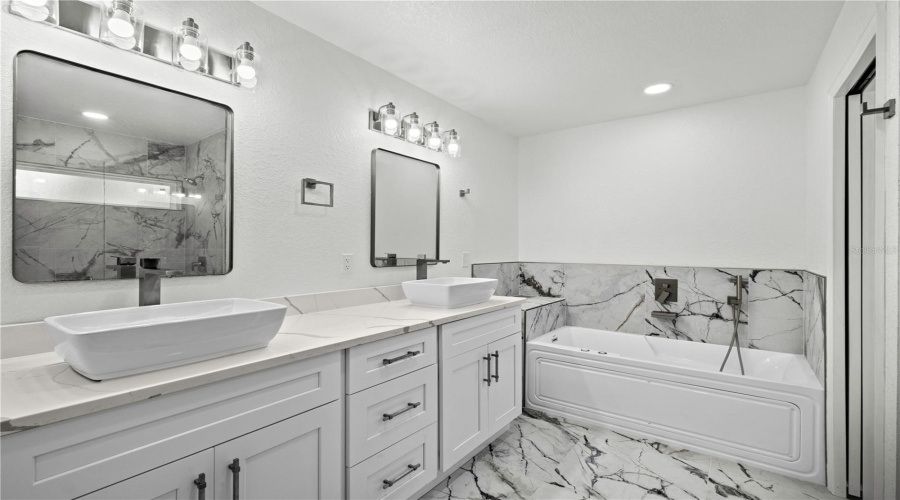 Dunnellon, Florida 34432, 4 Bedroom Bedrooms, ,3 Bathroombathrooms,Residential,For Sale,96Th,0,Mfrom724660