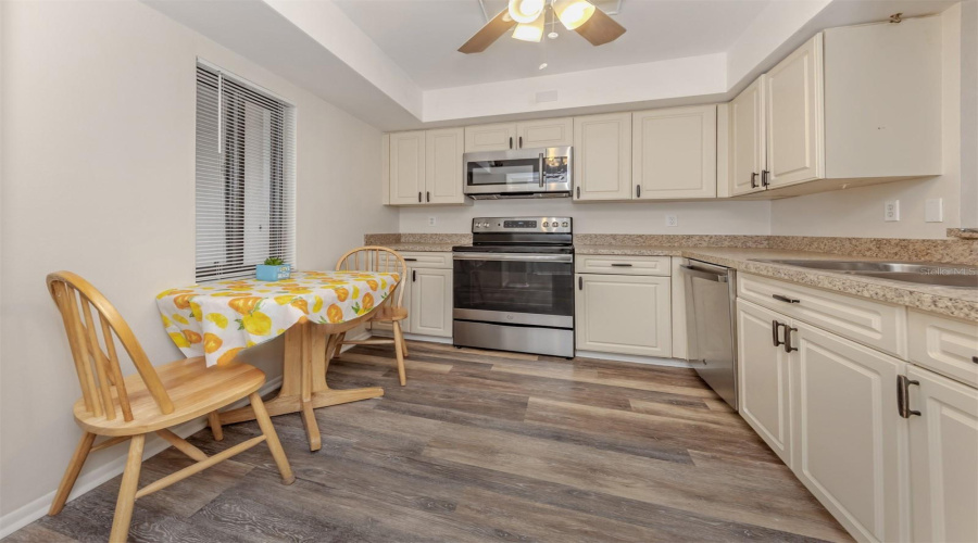 Venice, Florida 34292, 2 Bedroom Bedrooms, ,2 Bathroombathrooms,Residential,For Sale,Capri Isles Blvd,0,Mfrn6145196