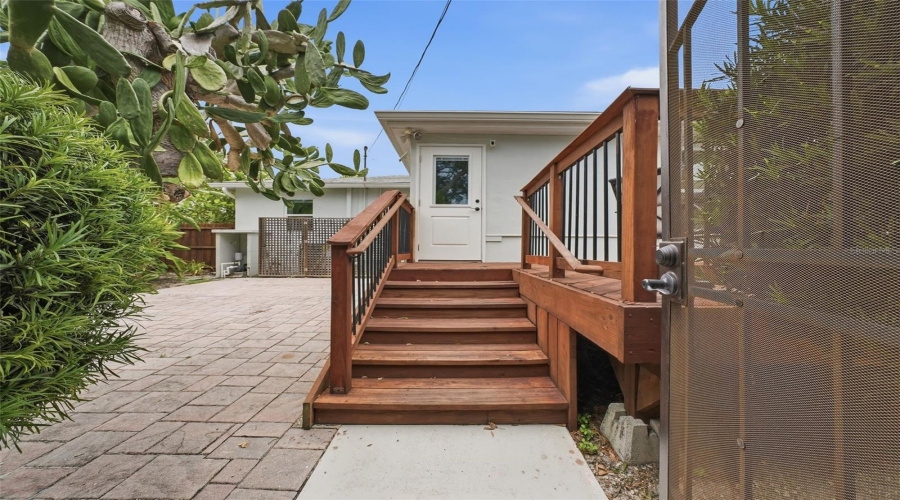 St Petersburg, Florida 33713, 2 Bedroom Bedrooms, ,1 Bathroombathrooms,Residential,For Sale,Burlington,0,Mfrtb8515980