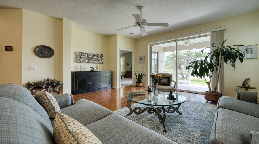 Sarasota, Florida 34243, 2 Bedroom Bedrooms, ,2 Bathroombathrooms,Residential,For Sale,Cascade Falls,0,Mfra4698780