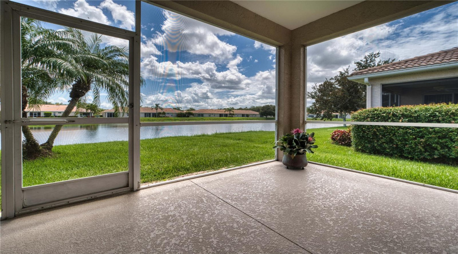 Sarasota, Florida 34243, 2 Bedroom Bedrooms, ,2 Bathroombathrooms,Residential,For Sale,Cascade Falls,0,Mfra4698780