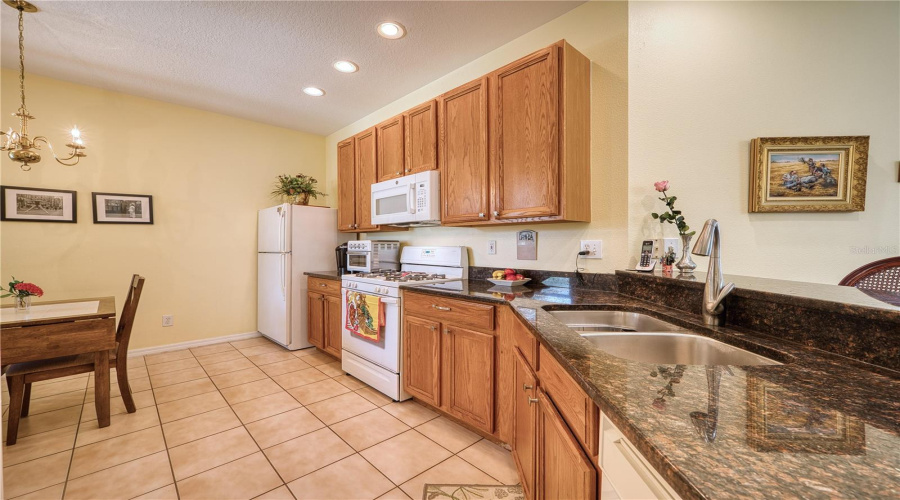 Sarasota, Florida 34243, 2 Bedroom Bedrooms, ,2 Bathroombathrooms,Residential,For Sale,Cascade Falls,0,Mfra4698780