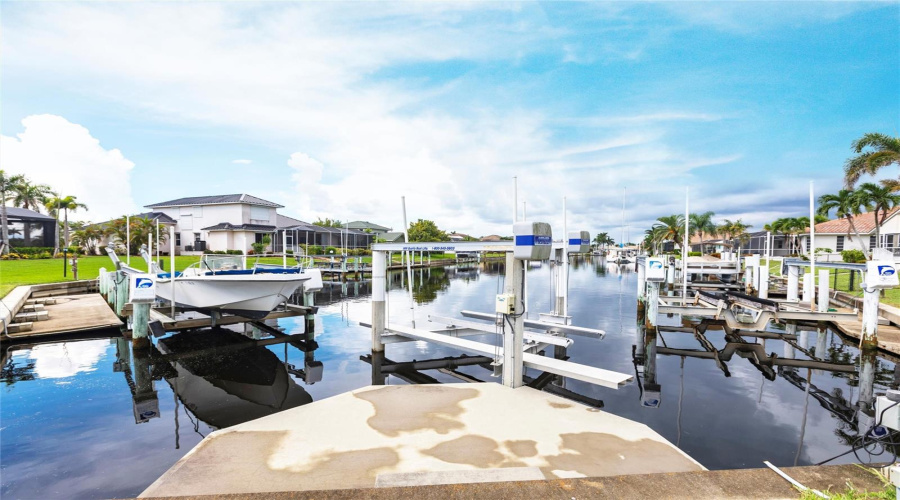 Punta Gorda, Florida 33950, 3 Bedroom Bedrooms, ,2 Bathroombathrooms,Residential,For Sale,Suzi,0,Mfrc7513876