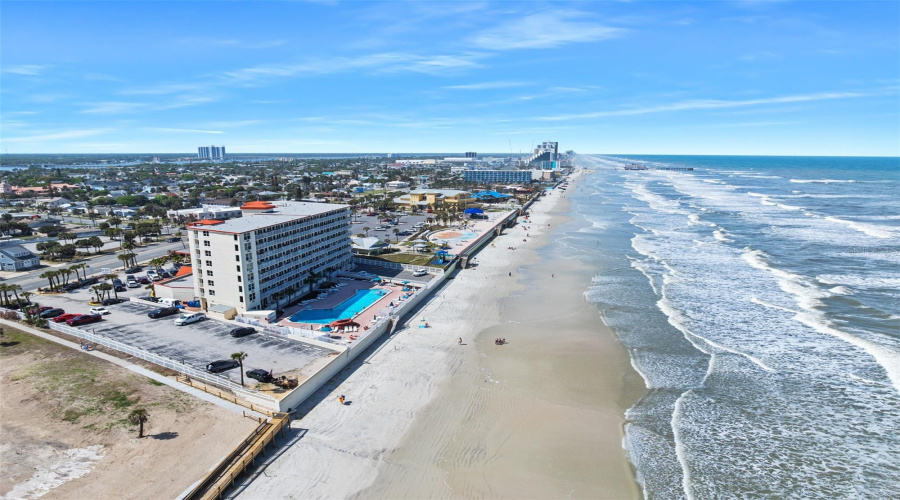 Daytona Beach, Florida 32118, 1 Bedroom Bedrooms, ,1 Bathroombathrooms,Residential,For Sale,Atlantic,0,Mfrv4948261