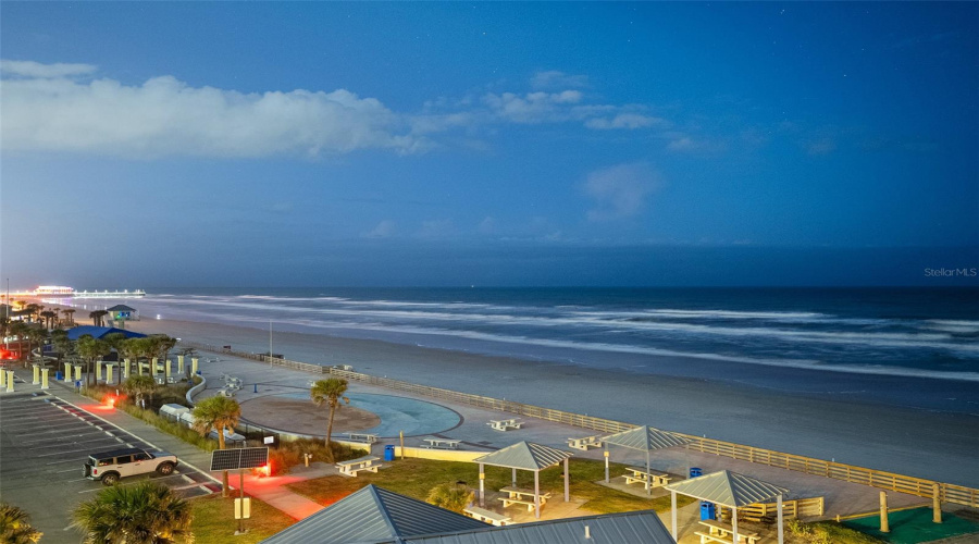 Daytona Beach, Florida 32118, 1 Bedroom Bedrooms, ,1 Bathroombathrooms,Residential,For Sale,Atlantic,0,Mfrv4948261