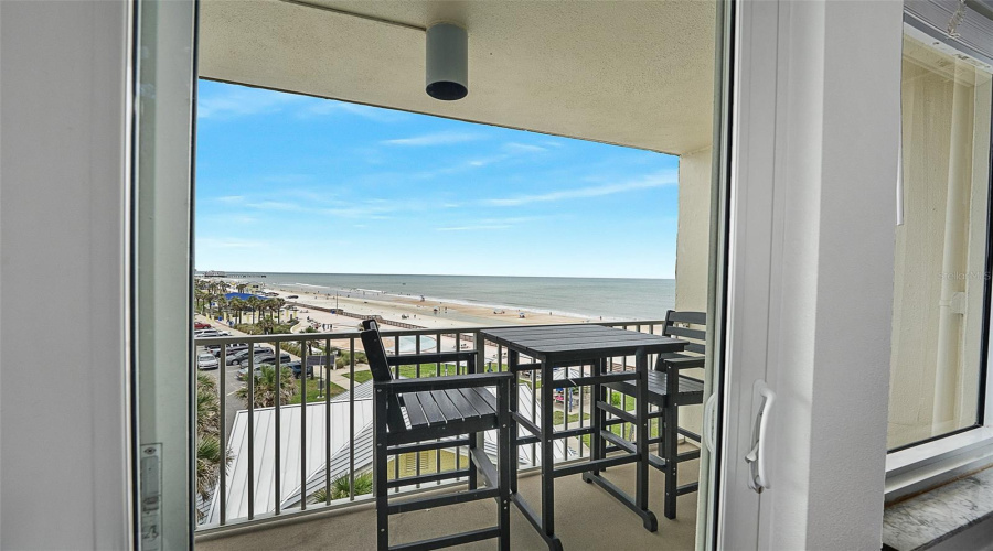 Daytona Beach, Florida 32118, 1 Bedroom Bedrooms, ,1 Bathroombathrooms,Residential,For Sale,Atlantic,0,Mfrv4948261