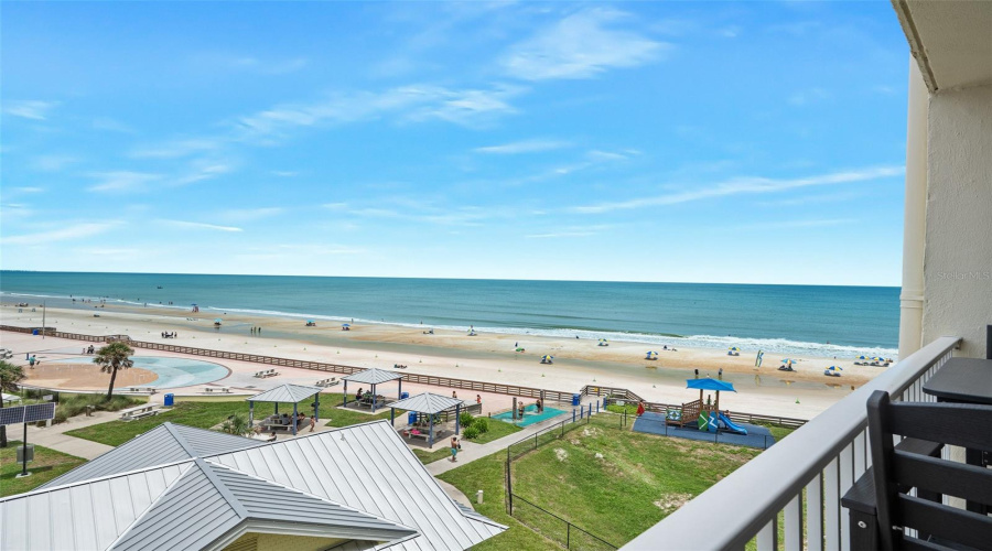 Daytona Beach, Florida 32118, 1 Bedroom Bedrooms, ,1 Bathroombathrooms,Residential,For Sale,Atlantic,0,Mfrv4948261