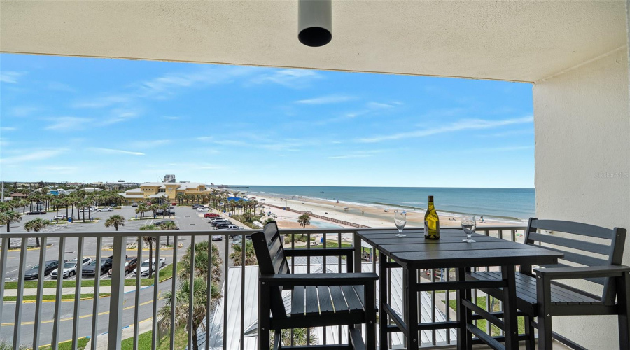 Daytona Beach, Florida 32118, 1 Bedroom Bedrooms, ,1 Bathroombathrooms,Residential,For Sale,Atlantic,0,Mfrv4948261