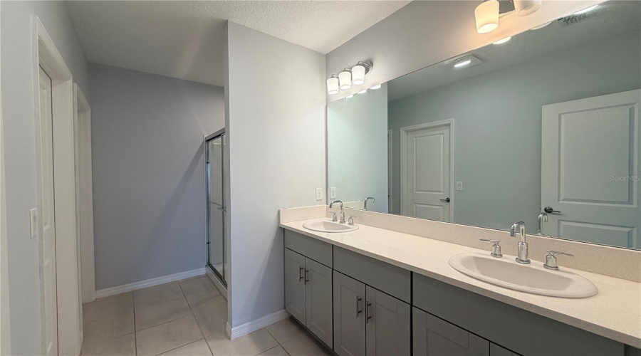 St Cloud, Florida 34772, 4 Bedroom Bedrooms, ,2 Bathroombathrooms,Residential,For Sale,Pine Tree Bridge,0,Mfrs5155612