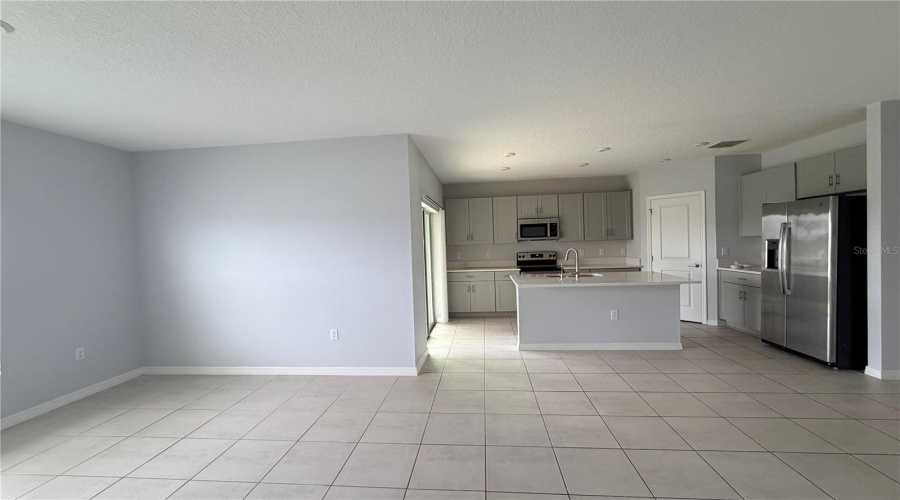 St Cloud, Florida 34772, 4 Bedroom Bedrooms, ,2 Bathroombathrooms,Residential,For Sale,Pine Tree Bridge,0,Mfrs5155612