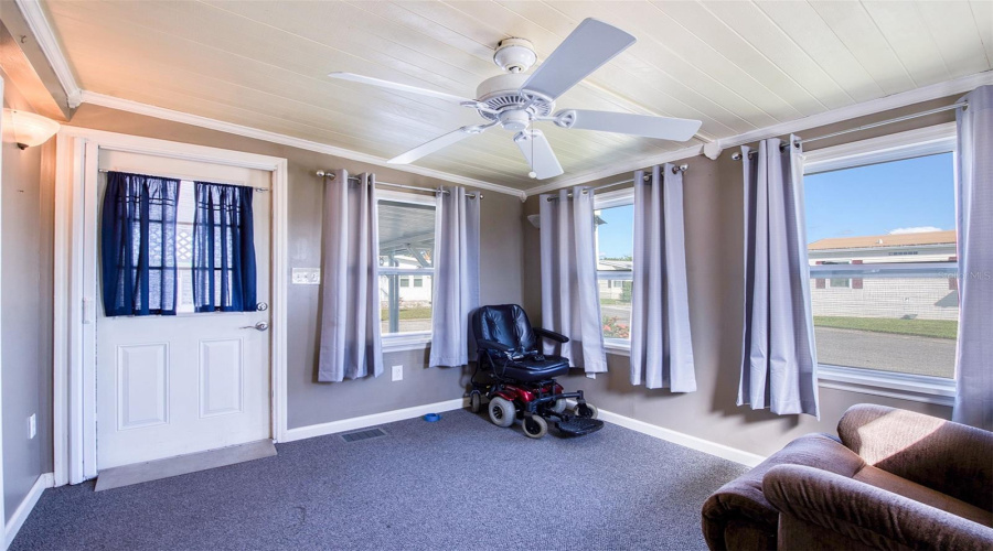 Oldsmar, Florida 34677, 2 Bedroom Bedrooms, ,2 Bathroombathrooms,Residential,For Sale,Blue Marlin,0,Mfrtb8442487
