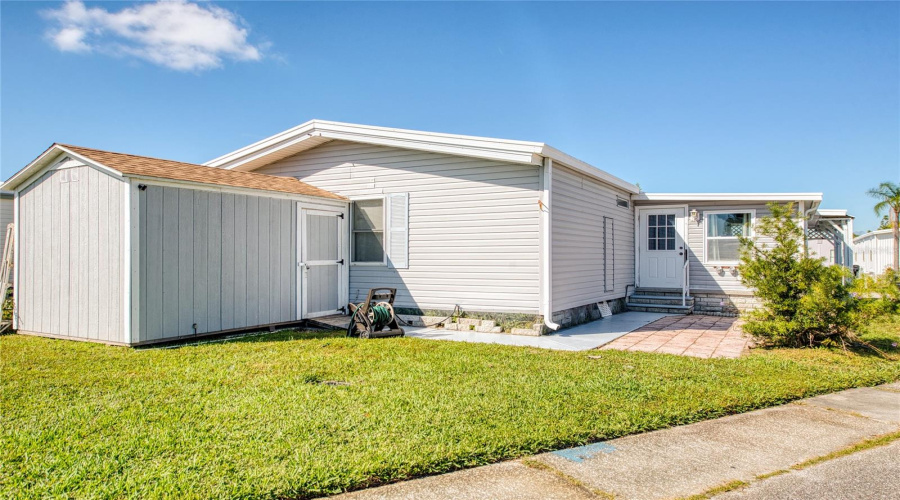 Oldsmar, Florida 34677, 2 Bedroom Bedrooms, ,2 Bathroombathrooms,Residential,For Sale,Blue Marlin,0,Mfrtb8442487
