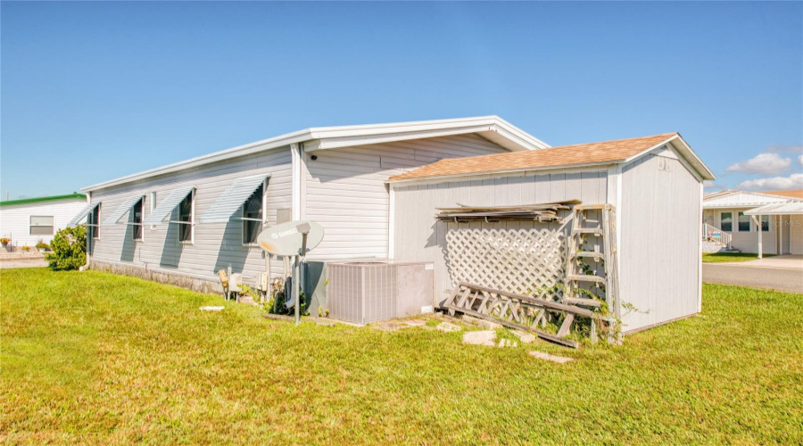 Oldsmar, Florida 34677, 2 Bedroom Bedrooms, ,2 Bathroombathrooms,Residential,For Sale,Blue Marlin,0,Mfrtb8442487