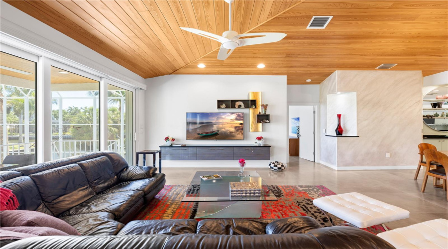 Sarasota, Florida 34242, 4 Bedroom Bedrooms, ,3 Bathroombathrooms,Residential,For Sale,Treasure Boat,0,Mfra4698813