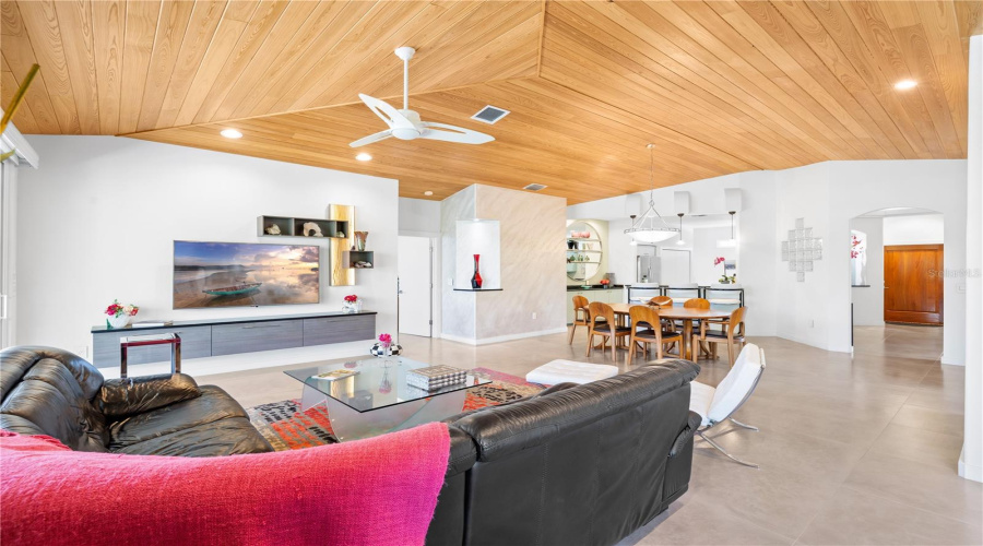 Sarasota, Florida 34242, 4 Bedroom Bedrooms, ,3 Bathroombathrooms,Residential,For Sale,Treasure Boat,0,Mfra4698813