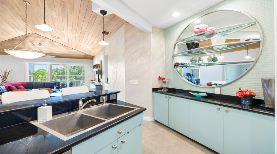 Sarasota, Florida 34242, 4 Bedroom Bedrooms, ,3 Bathroombathrooms,Residential,For Sale,Treasure Boat,0,Mfra4698813