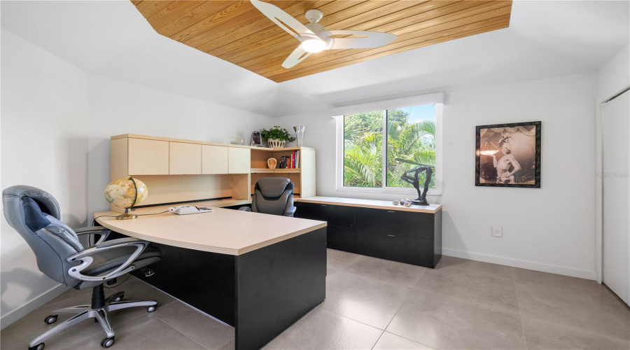 Sarasota, Florida 34242, 4 Bedroom Bedrooms, ,3 Bathroombathrooms,Residential,For Sale,Treasure Boat,0,Mfra4698813
