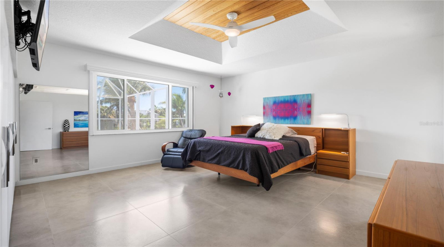 Sarasota, Florida 34242, 4 Bedroom Bedrooms, ,3 Bathroombathrooms,Residential,For Sale,Treasure Boat,0,Mfra4698813