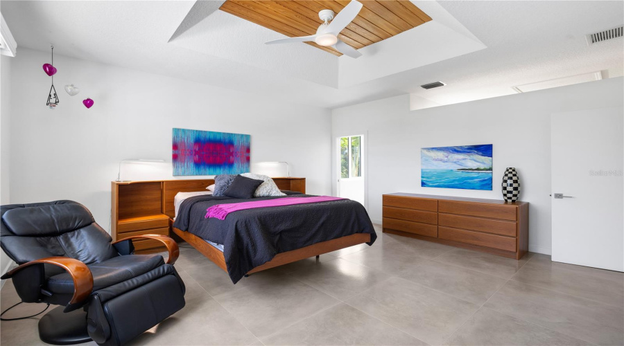 Sarasota, Florida 34242, 4 Bedroom Bedrooms, ,3 Bathroombathrooms,Residential,For Sale,Treasure Boat,0,Mfra4698813