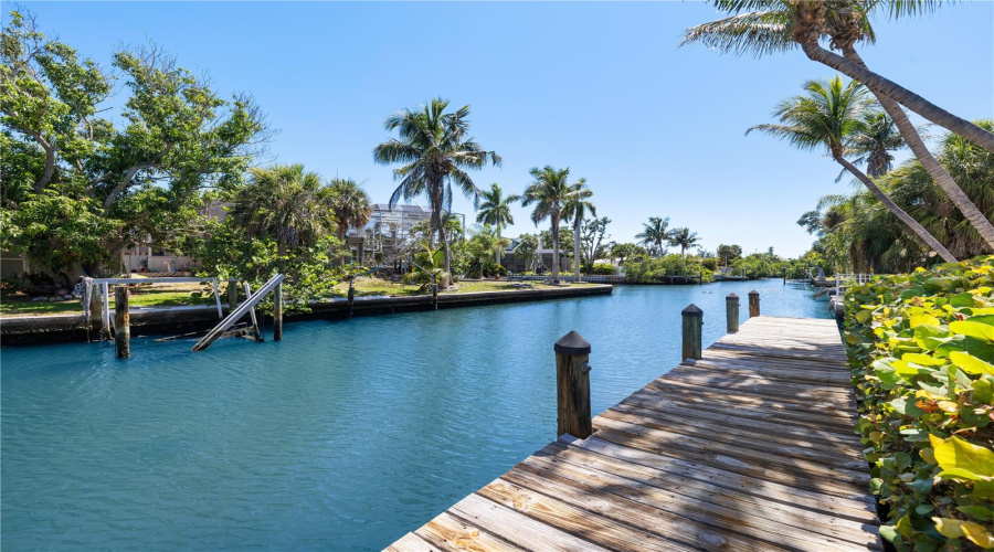 Sarasota, Florida 34242, 4 Bedroom Bedrooms, ,3 Bathroombathrooms,Residential,For Sale,Treasure Boat,0,Mfra4698813