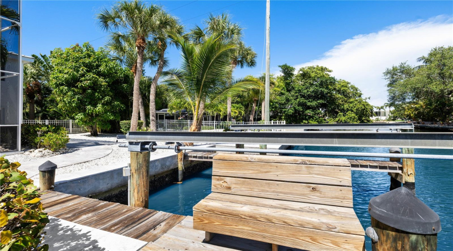 Sarasota, Florida 34242, 4 Bedroom Bedrooms, ,3 Bathroombathrooms,Residential,For Sale,Treasure Boat,0,Mfra4698813