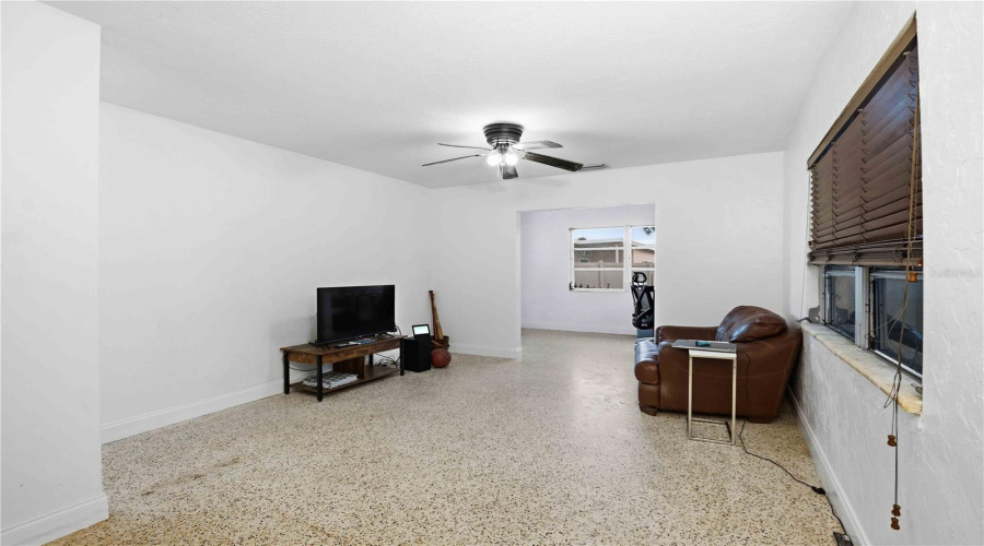Sarasota, Florida 34231, 2 Bedroom Bedrooms, ,2 Bathroombathrooms,Residential,For Sale,Buccaneer,0,Mfra4700673