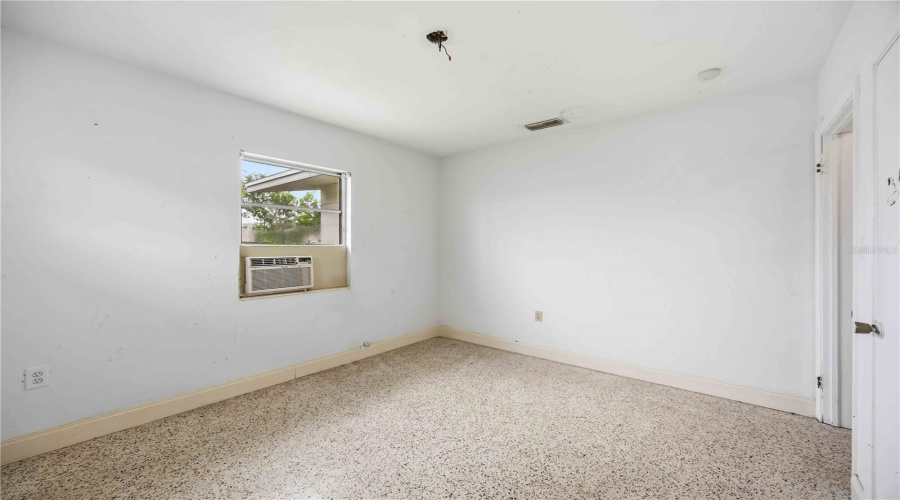 Sarasota, Florida 34231, 2 Bedroom Bedrooms, ,2 Bathroombathrooms,Residential,For Sale,Buccaneer,0,Mfra4700673