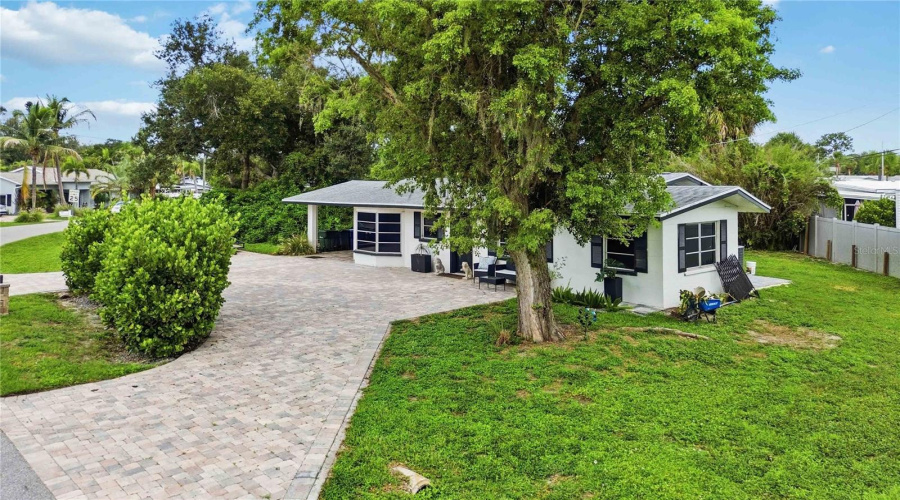 Sarasota, Florida 34231, 2 Bedroom Bedrooms, ,2 Bathroombathrooms,Residential,For Sale,Buccaneer,0,Mfra4700673