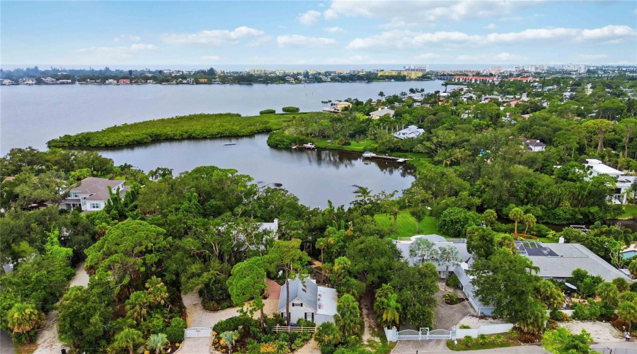Sarasota, Florida 34231, 2 Bedroom Bedrooms, ,2 Bathroombathrooms,Residential,For Sale,Buccaneer,0,Mfra4700673