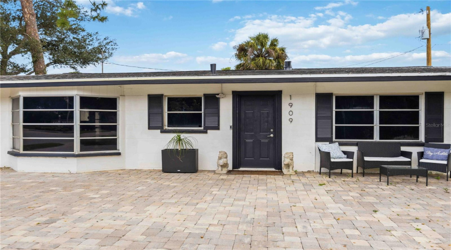 Sarasota, Florida 34231, 2 Bedroom Bedrooms, ,2 Bathroombathrooms,Residential,For Sale,Buccaneer,0,Mfra4700673