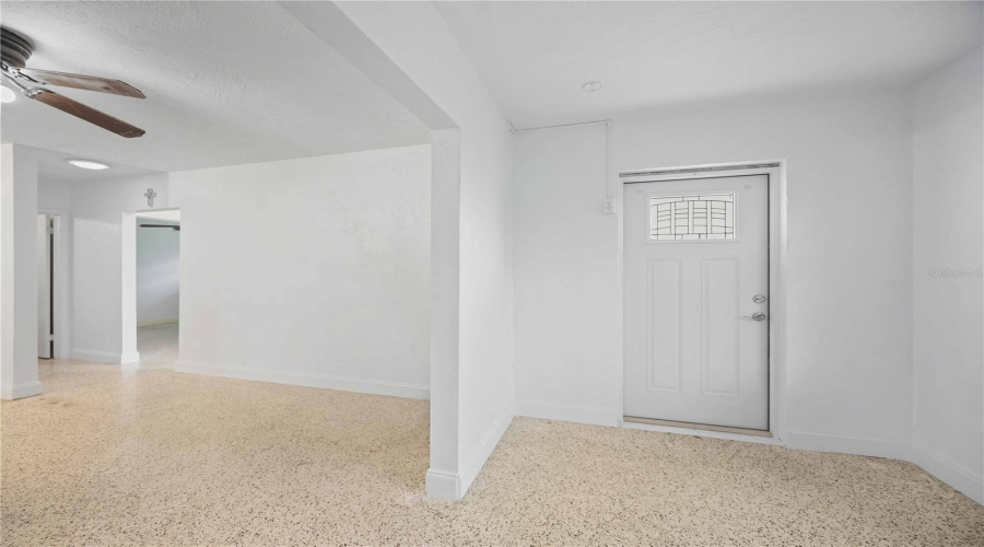Sarasota, Florida 34231, 2 Bedroom Bedrooms, ,2 Bathroombathrooms,Residential,For Sale,Buccaneer,0,Mfra4700673
