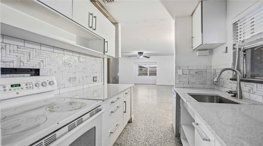 Sarasota, Florida 34231, 2 Bedroom Bedrooms, ,2 Bathroombathrooms,Residential,For Sale,Buccaneer,0,Mfra4700673