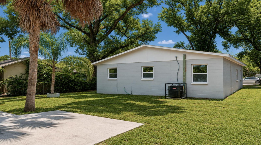 Tampa, Florida 33612, 3 Bedroom Bedrooms, ,1 Bathroombathrooms,Residential,For Sale,Elmer,0,Mfrtb8542632