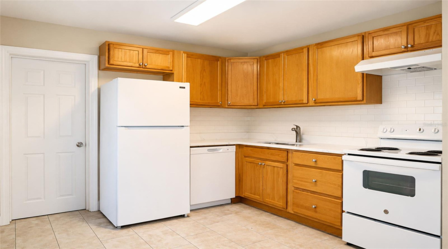 Tampa, Florida 33612, 3 Bedroom Bedrooms, ,1 Bathroombathrooms,Residential,For Sale,Elmer,0,Mfrtb8542632